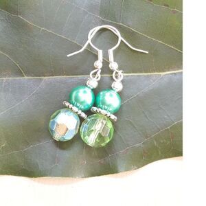 Green Glass Silver Hooks Hidden Meaning earrings Gimme Gummy, Wasabi, POP   383■